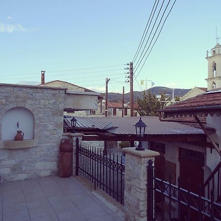 Corner Cottage Lania Exterior foto
